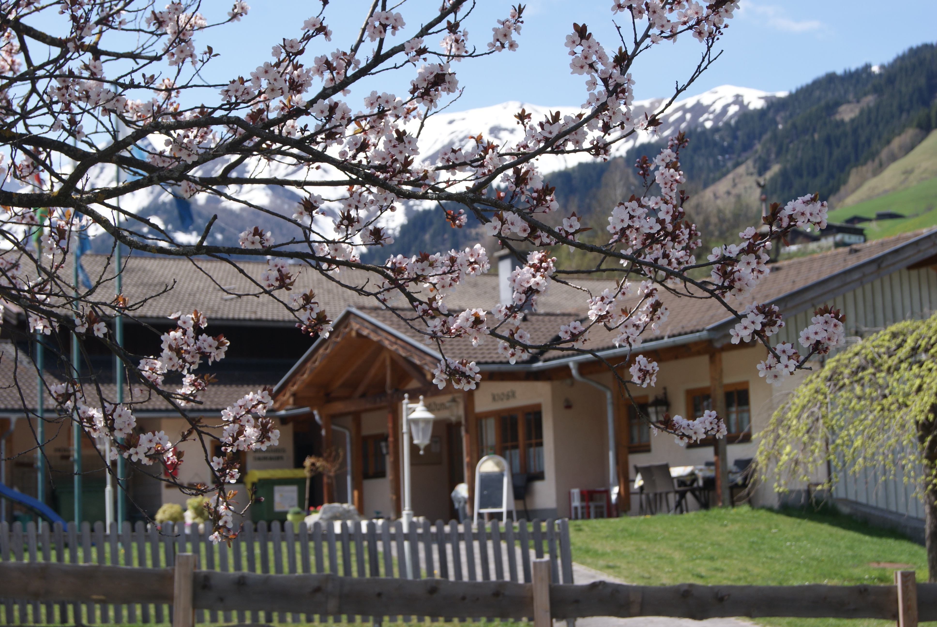 Campingplatz Kiosk Frühling in Rauris